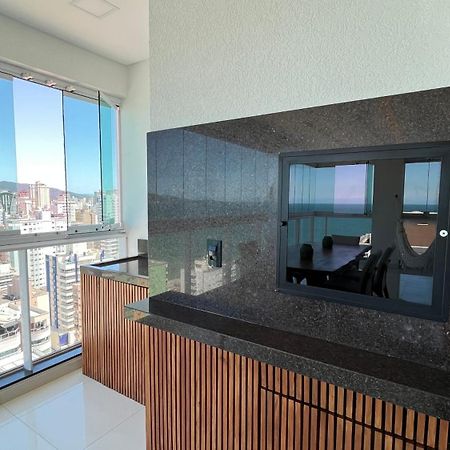 Cobertura Com Belissima Vista Para O Mar E Jacuzzi Itapema Exterior foto